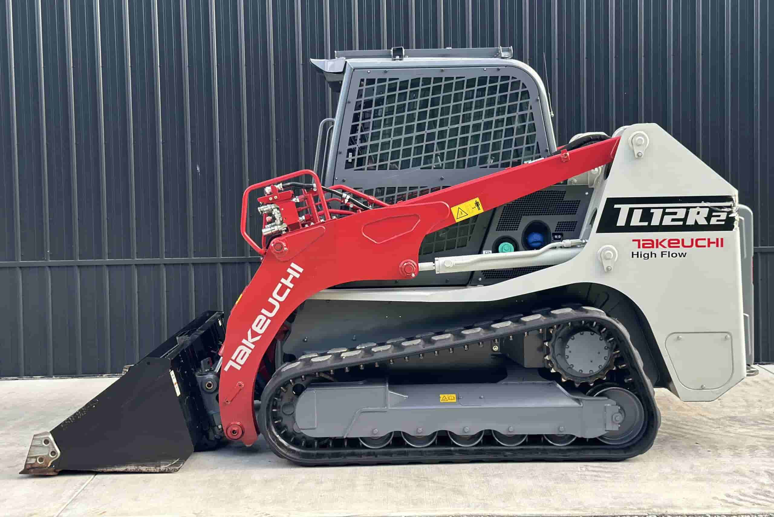 2022 TAKEUCHI TL12R2 HIGH FLOW
